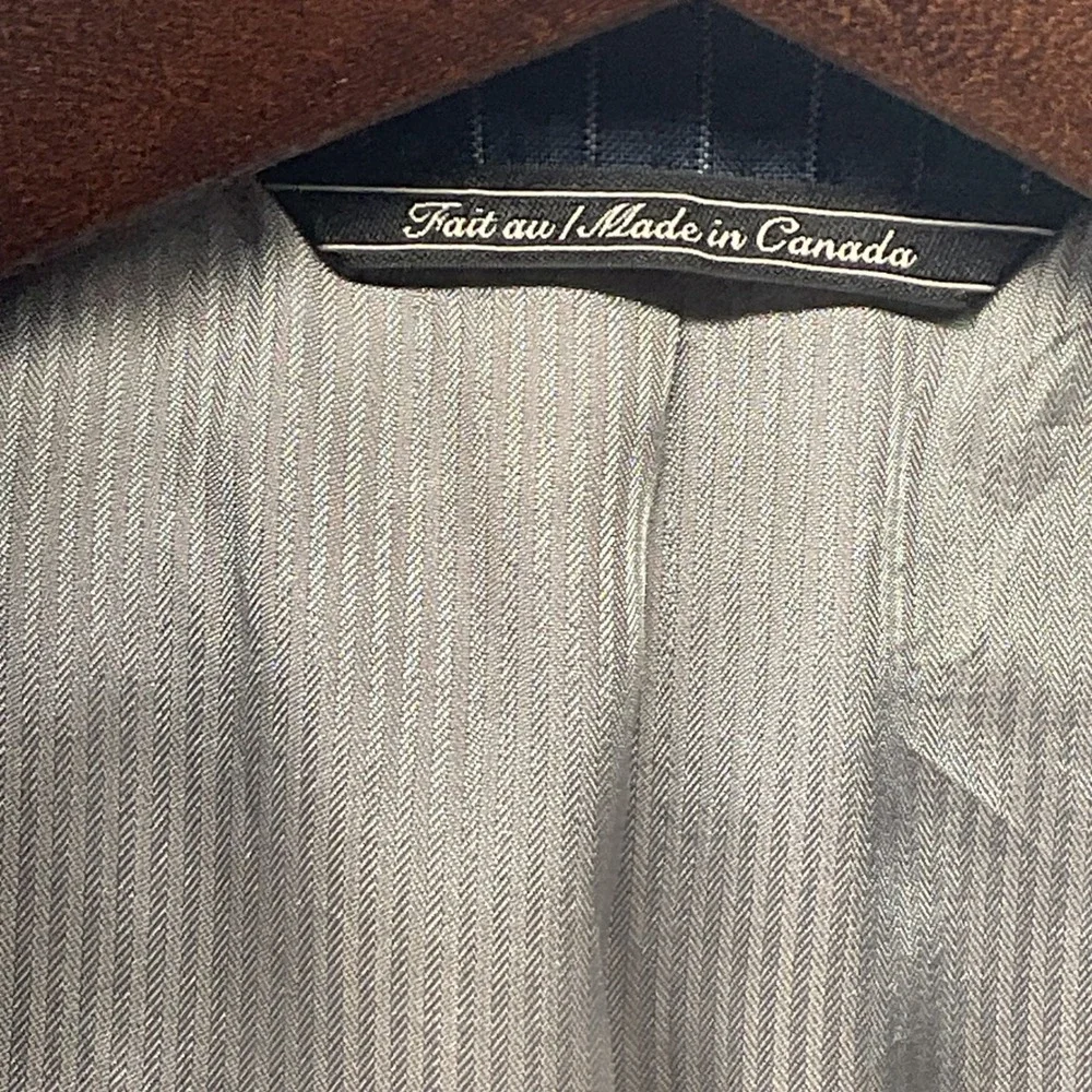 Jack Victor Collection Blue Pinstripe Super 120s Wool Blazer Sport Coat Canada